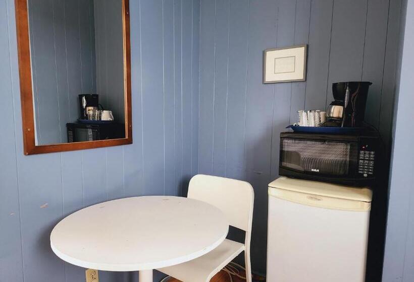 غرفة قياسية مطلّة علي البحر, Motel De La Mer