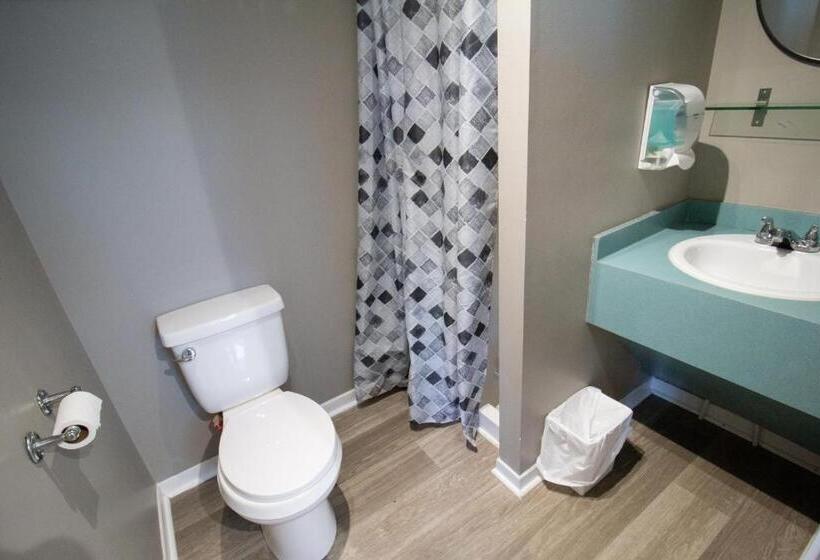 إستديو عائلى, Motel De La Mer