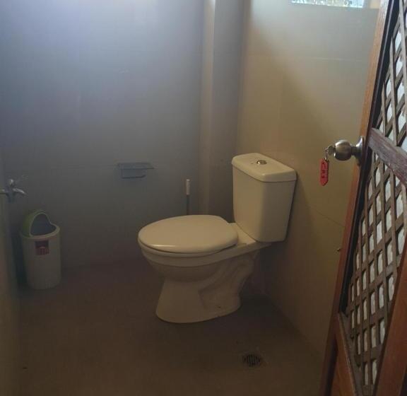 اتاق لوکس با چشم‌انداز دریا, Miley Lodging Restobar