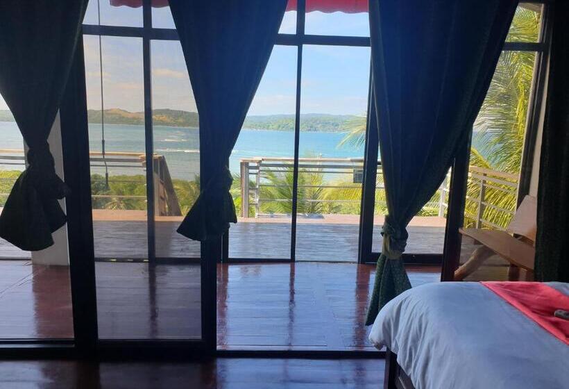 اتاق لوکس با چشم‌انداز دریا, Miley Lodging Restobar