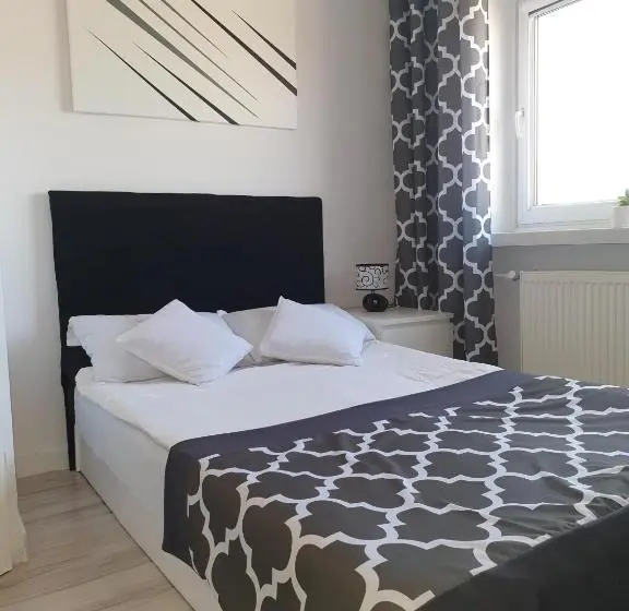 Standard Yhden Hengen Huone, Zajazd Wik