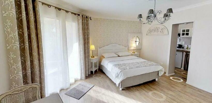 غرفة سوبيريور سرير كينج, Chambres D Hôtes Et Gîtes Les Restanques