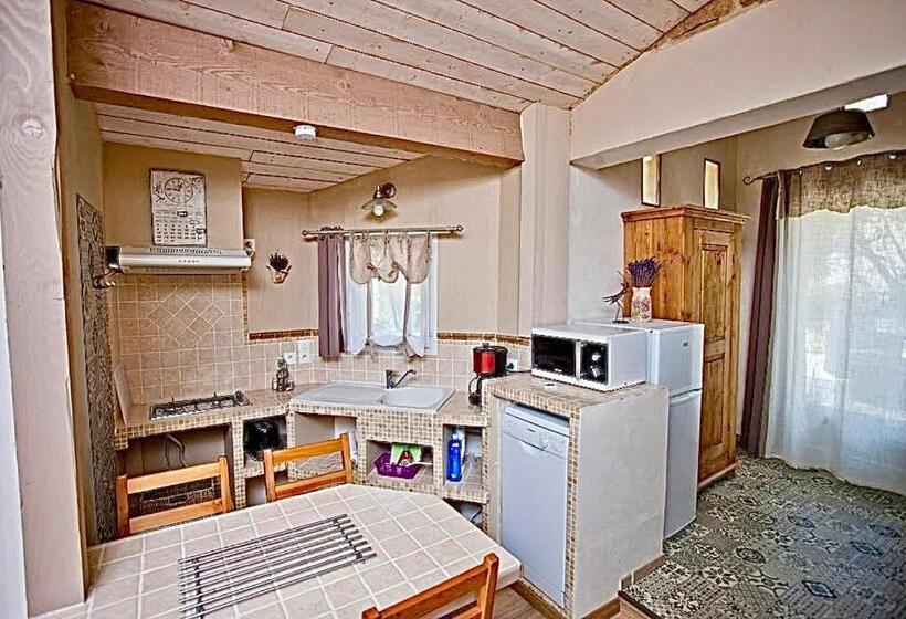 إستوديو سوبيريور, Chambres D Hôtes Et Gîtes Les Restanques