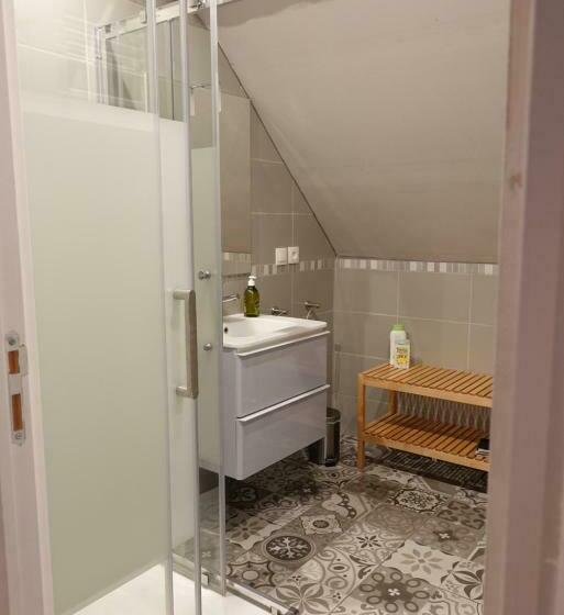 Cameră Familiară, Les Hirondelles Du Moulin