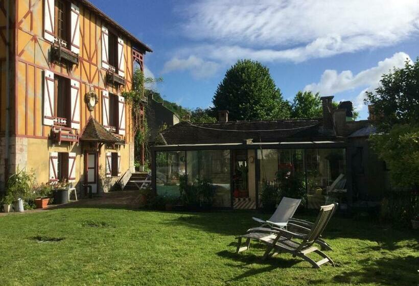 Номер Deluxe, Les Papouz