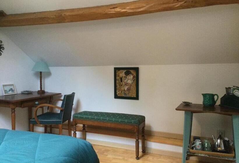 Люкс Вид на Сад, Les Papouz