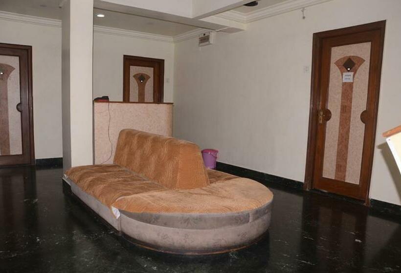 Deluxe-huone, Aaditya Palace