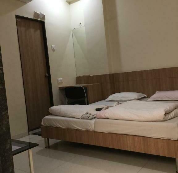 Номер Deluxe, Aaditya Palace