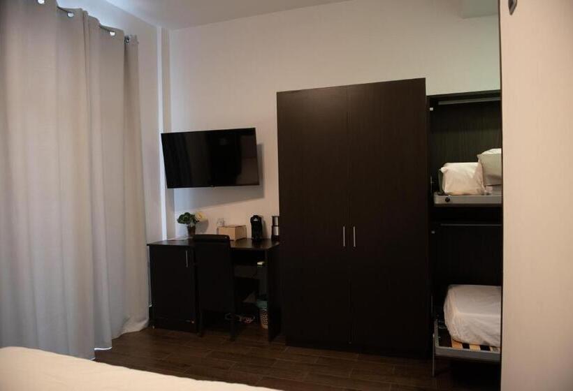 Номер Стандарт Трехместный, Artemide Fiore Club B&b Suite Spa