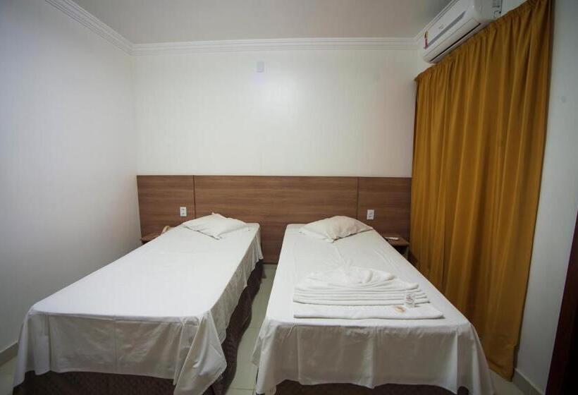 标准间, Centerminas Palace