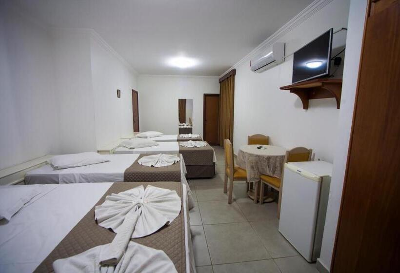 家庭间, Centerminas Palace