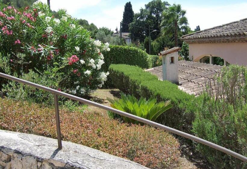 חדר סטנדרט נוף לגינה, Au Vallon Rouge