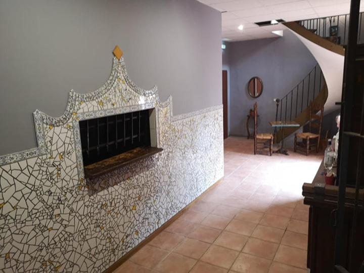 スタンダードルーム, El Castell Embruixat