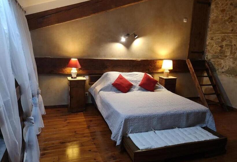 スタンダードルーム, El Castell Embruixat