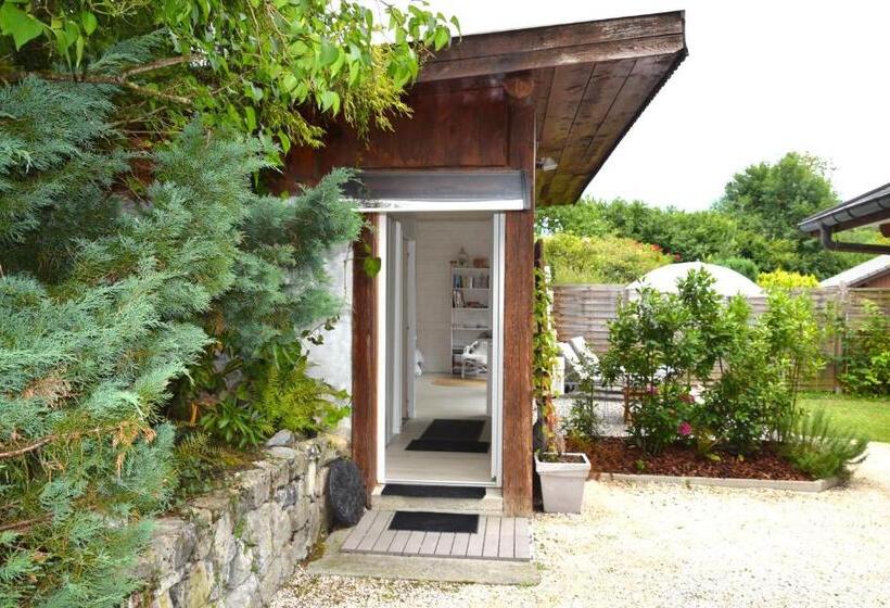 إستوديو قياسى مطلّ علي الحديقة, La Mazzerinière