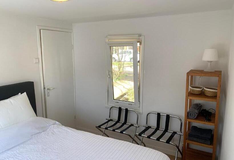 آپارتمان 2 خوابه, Tiny Houseboat B&b On The Amstel River