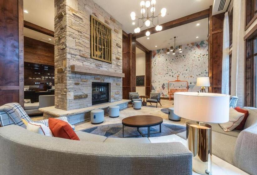 Апартаменты 1 Спальня, Hyatt Hotel Room, Balcony, Outdoor Swimming Pool & Hot Tub, Firepit, Walk To Hiking & Biking Trails