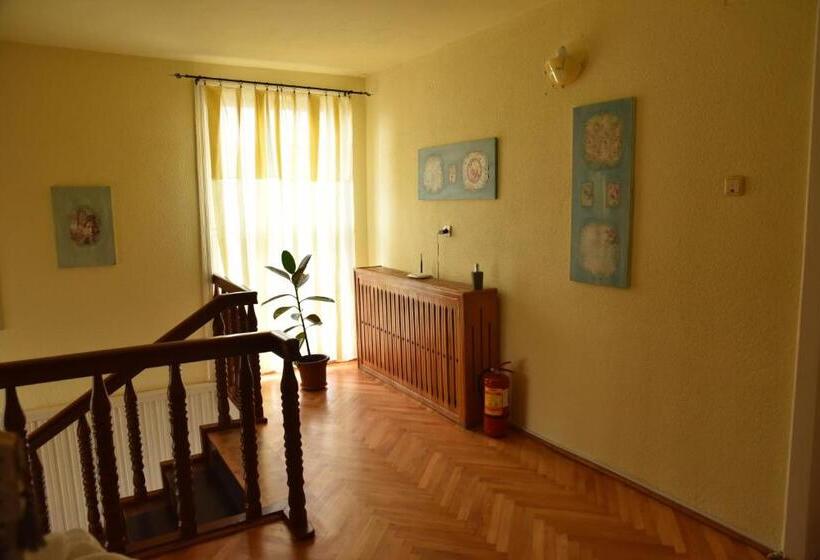 חדר סטנדרט לשלושה, Pensiunea Vila Silva Ii