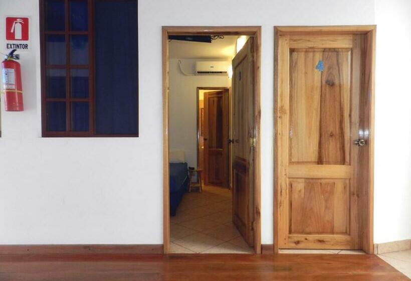 수피리어 룸, Hostal Yaku Montañita