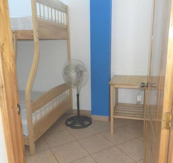 스탠다드 트리플 룸, Hostal Yaku Montañita