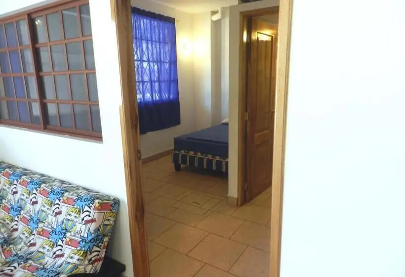 デラックスファミリールーム, Hostal Yaku Montañita