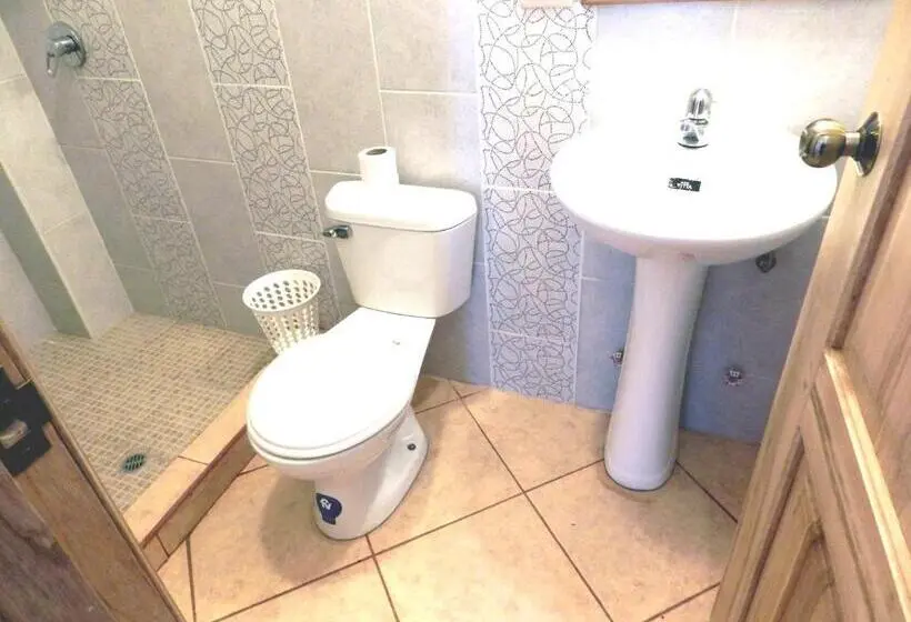 コンフォートトリプルルーム, Hostal Yaku Montañita