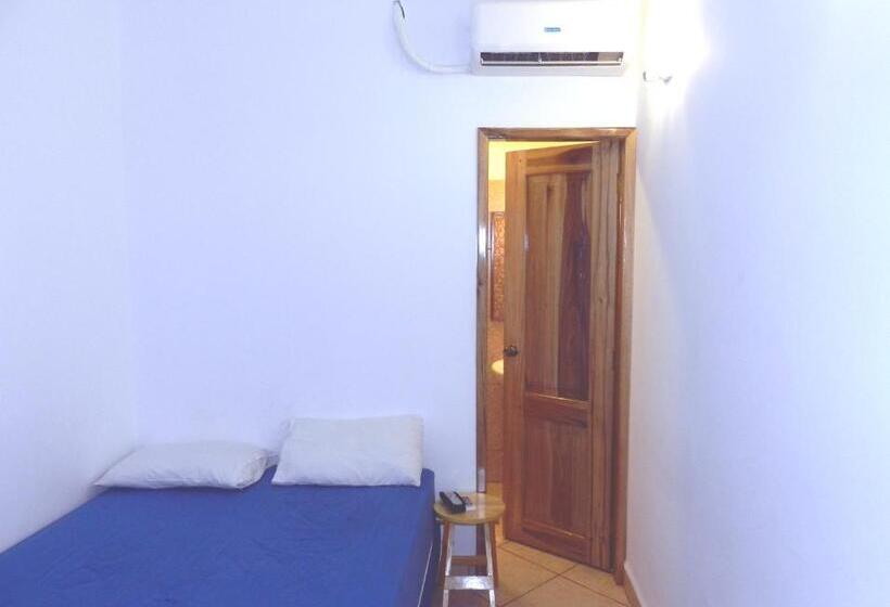 디럭스 룸, Hostal Yaku Montañita