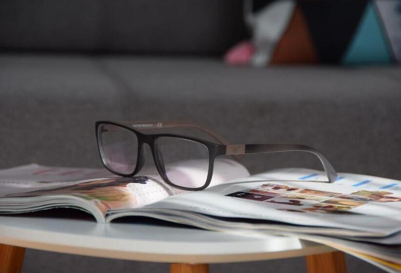 استودیوی لوکس, Sms Studios