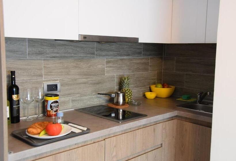 آپارتمان 1 خوابه, Sms Studios