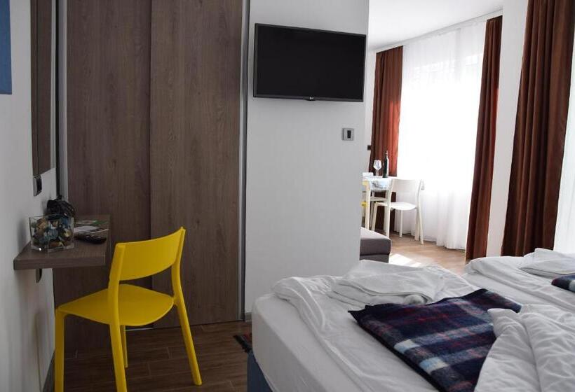 استودیوی لوکس, Sms Studios