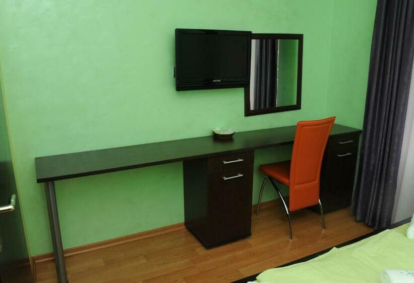 اتاق استاندارد, Clinic For Rehabilitation Vujan