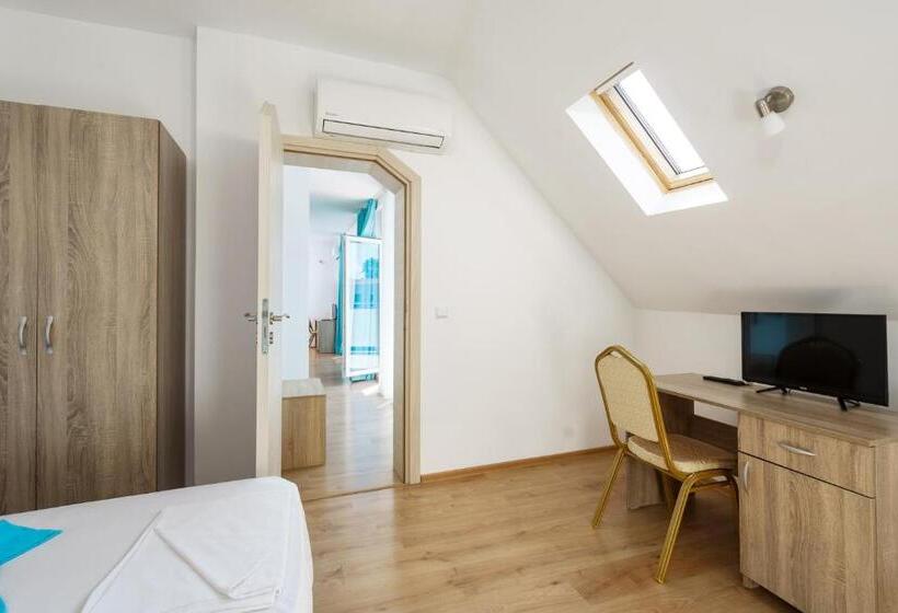 带2个卧室的公寓, Elitza