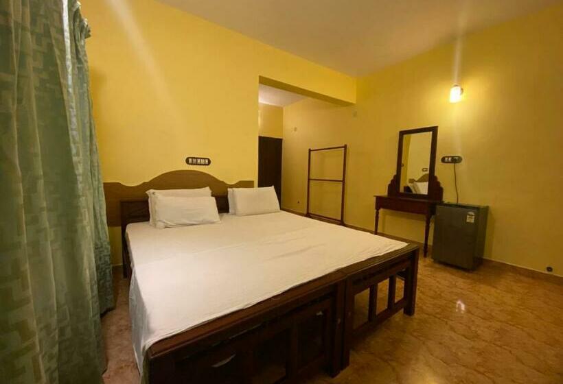 带海景的标准房, Karma Beach Resort