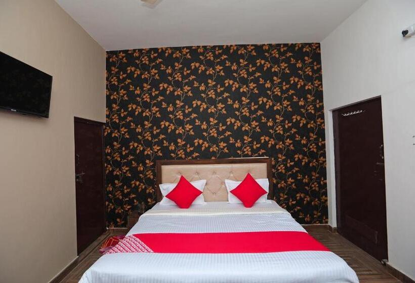 חדר קלאסי לשלושה, Oyo 40061 King Palace