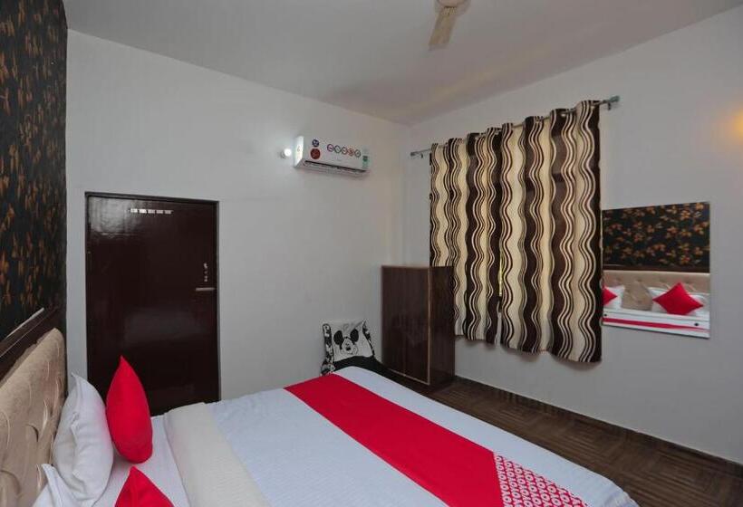 חדר קלאסי לשלושה, Oyo 40061 King Palace