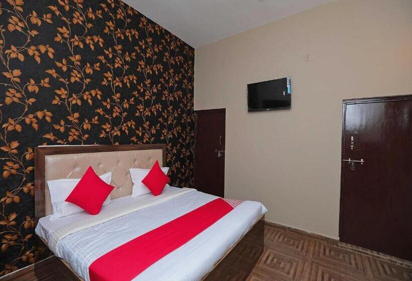 חדר קלאסי לשלושה, Oyo 40061 King Palace