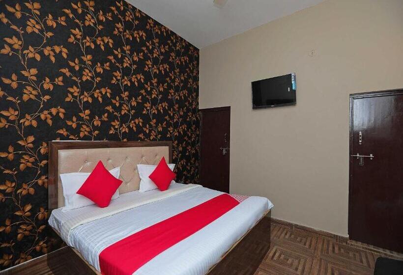 חדר קלאסי לשלושה, Oyo 40061 King Palace