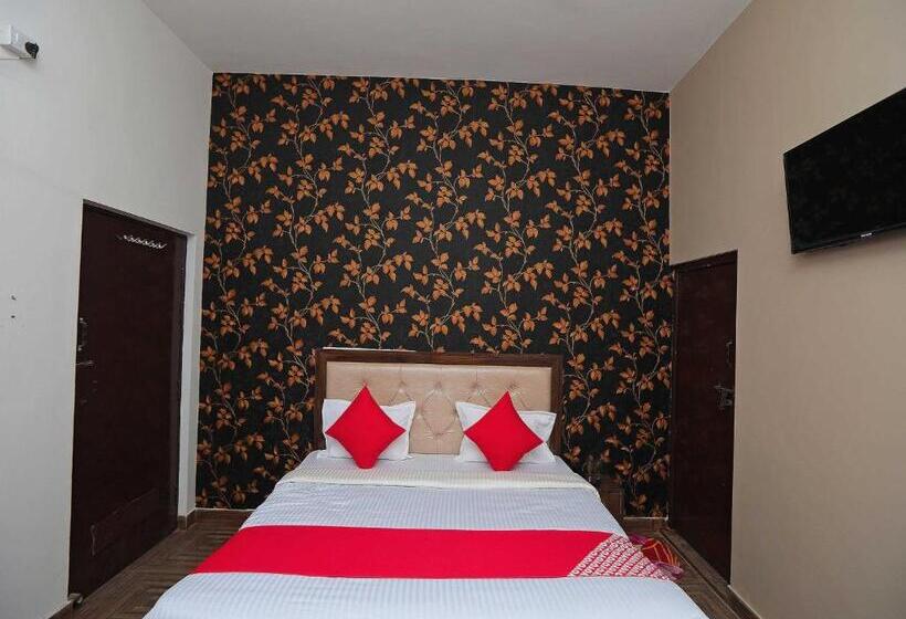 חדר קלאסי לשלושה, Oyo 40061 King Palace