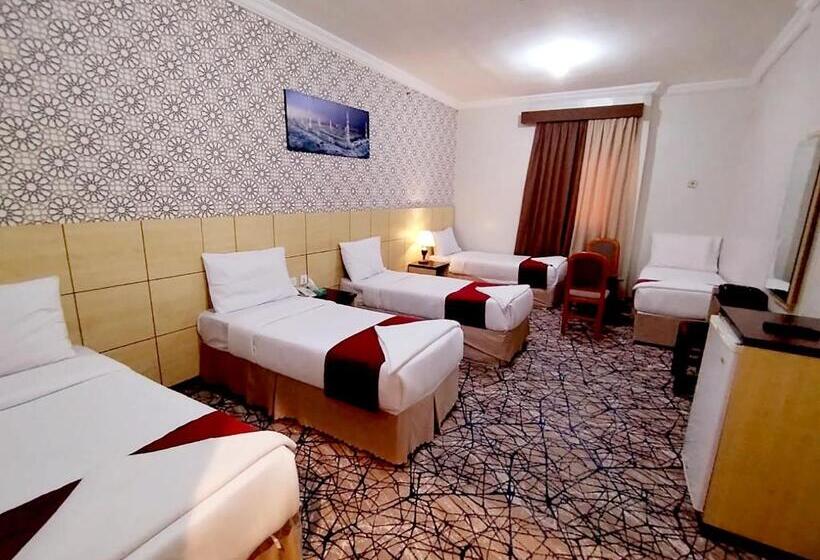 Номер Стандарт Трехместный, Safeer Almisk