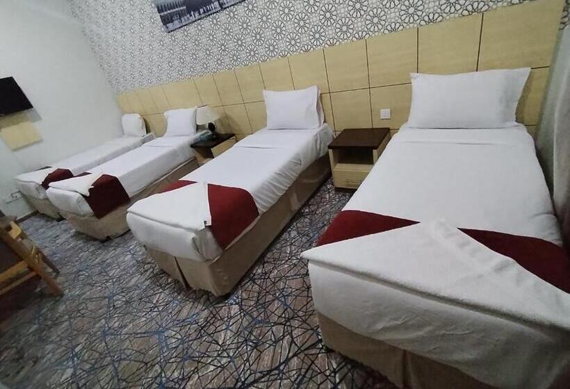 Номер Стандарт Трехместный, Safeer Almisk