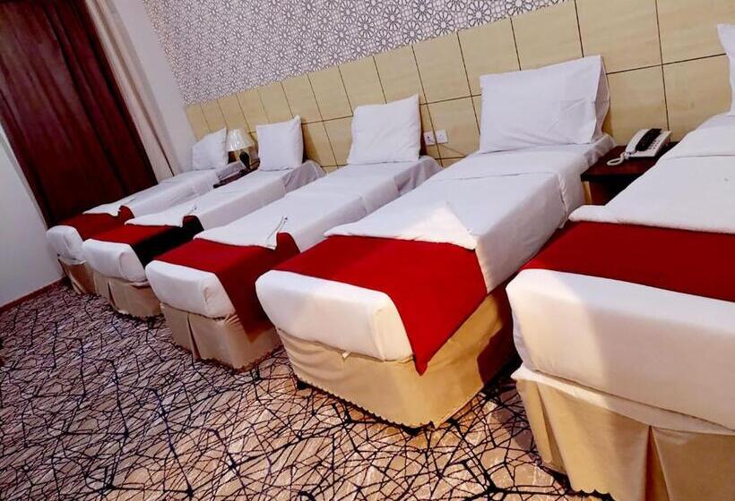 Номер Стандарт Трехместный, Safeer Almisk