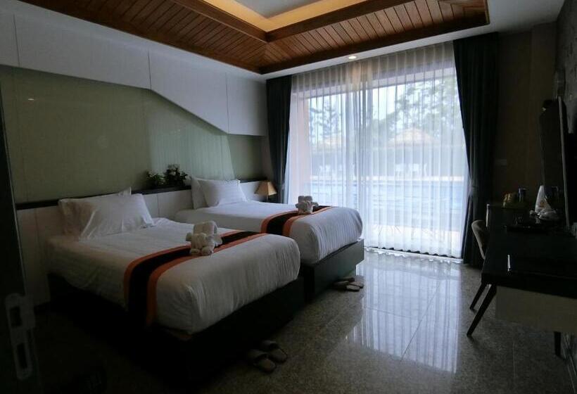 스탠다드 트리플 룸 풀장 전망, The Rabbit Home