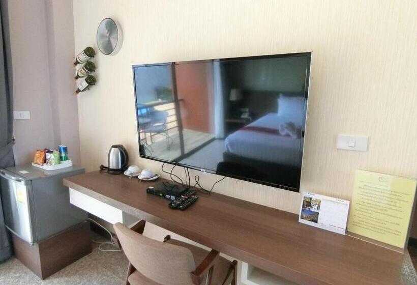 스탠다드 트리플 룸 풀장 전망, The Rabbit Home