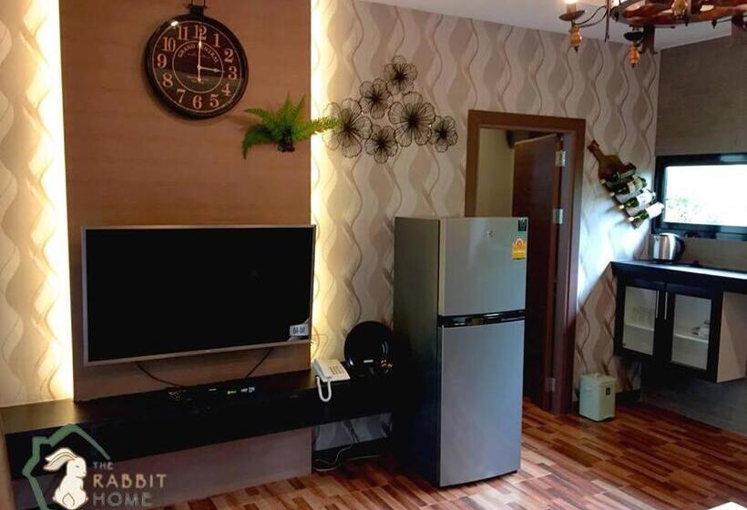 패밀리 방갈로, The Rabbit Home