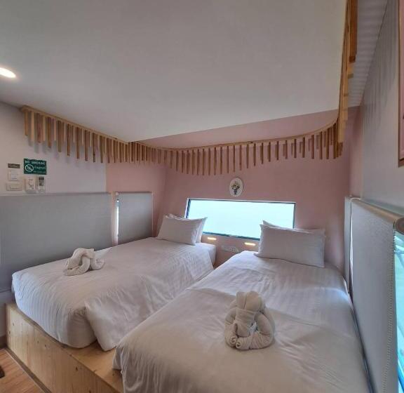 Номер Стандарт, The Rabbit Home