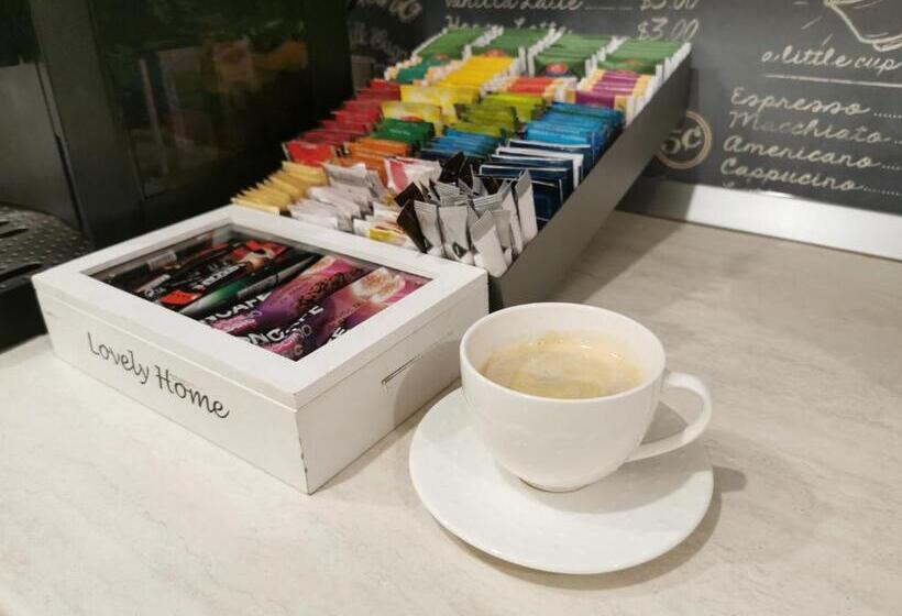 اتاق استاندارد سه نفره, Select House