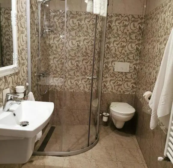 اتاق استاندارد, Select House