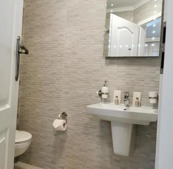 اتاق لوکس, Select House