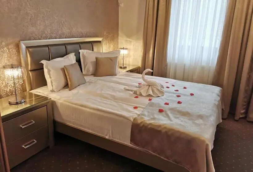اتاق لوکس, Select House