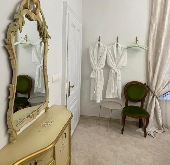 スタンダードシティビュールーム, Villa Al Tempio